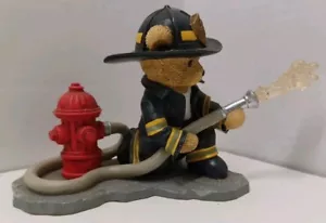 Hamilton Faithful Fuzzies Modellino pompiere Brotherhood Bear Laying It On the Line - Foto 1 di 17