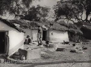 1928 Original INDIA Bundelkand Village Architecture Arab Photo Art By HURLIMANN - Picture 1 of 1