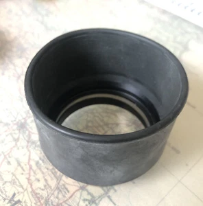 Olympus Original 135mm Macro Lens Hood perfect condition - Picture 1 of 4