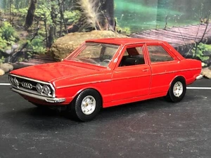 Imperfect 1:24 Diecast Car Bburago Italy RED AUDI 80 GT #0106 No Box AS-IS - Picture 1 of 22