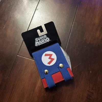 NEW - Super Mario - Bi-Fold Wallet - Bioworld - Image 1 of 2