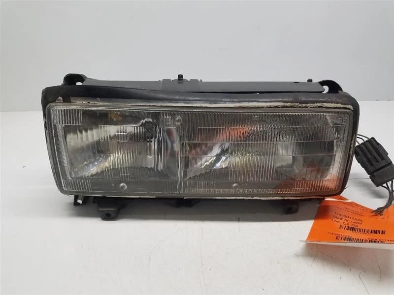 Driver Left Headlight Fits 86 Cadillac Seville OEM - Image 1 of 4
