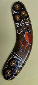 IDEA REGALO ORIGINALE PICCOLO BOOMERANG AUSTRALIANO DECORATO A MANO  - Foto 1 di 2