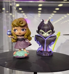 D23: Disney Designer Showcase - Dornröschen Vinyl Figurenset von S. Aoyama - Bild 1 von 5