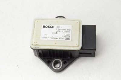 2014-2020 Nissan NV200 Cargo Van Yaw Rate Sensor 0265005840 - Image 1 of 4