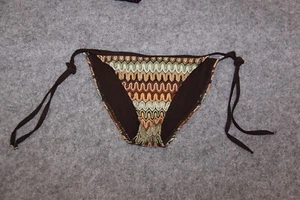 BIKINI UNTERTEIL SLIP GRÖSSE 40 BRAUN BUNT OBERSTOFF SPITZE SEITLICH GEBUNDEN - Bild 1 von 1