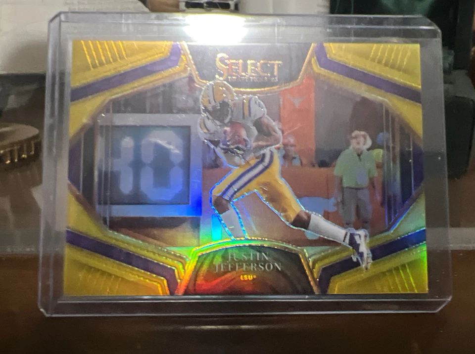 2023 Panini Select Football Gold #/10 Justin Jefferson  - Image 1 of 4