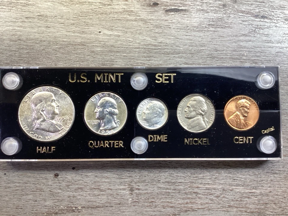 1958 (P only) US Mint Uncirculated Silver Mint Set in Capital Holder-110725 15ak - Image 1 of 4
