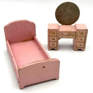 Strombecker Bedroom Bed Vanity Set Vtg Wood Dollhouse Furniture 1:16 Scale Pink - Picture 1 of 8