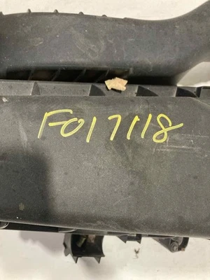 Б/у воздухоочиститель в сборе подходит: 2018 Infiniti QX30 2,0 л 4 цилиндра класса A - Изображение 1 из 4