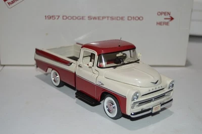 Camioneta pickup Dodge Sweptside D100 1957 Danbury como nueva, diecast 1:24 con título de caja Foto 1 de 4