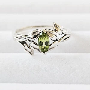 Natural Peridot Antique Finish 925 Sterling Silver Leaf Solitaire Ring - Picture 1 of 6