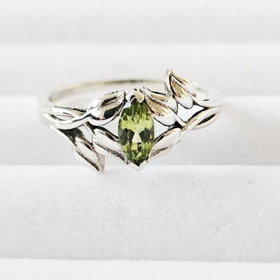 Natural Peridot Antique Finish 925 Sterling Silver Leaf Solitaire Ring - Image 1 of 4