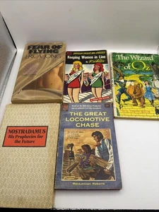 Vintage Book Lot Paperback 1953-82 Variety Oz Avon Disney Nostradamus - Bild 1 von 19