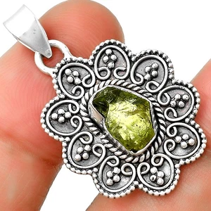 Green Apatite Rough - Madagascar 925 Sterling Silver Pendant Jewelry P-1214 - Picture 1 of 5