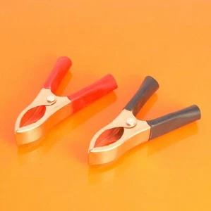 Crocodile Clips Clamp 30A 68mm Battery Electrical Wire Cable Insulated Connector - Picture 1 of 4