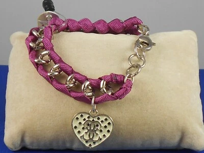 Pulsera Guess Silvertone Púrpura Cinta Tejido EN DIJES WAY Esmalte Corazón Etiqueta $25 Foto 1 de 2