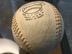 Multi Signed Baseball—George L Kelly—Joe Medwick—Johnny MIZE—Beckett LOA #AE2036 - Picture 1 of 12