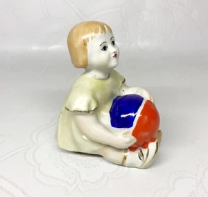 Porcelain figurine Girl with a ball soviet vintage statuette USSR - Picture 1 of 9