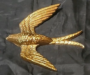 Vintage Golden Swallow Wall Art Deco 6"/6" by Burwood Productions USA.     L13 - Picture 1 of 6