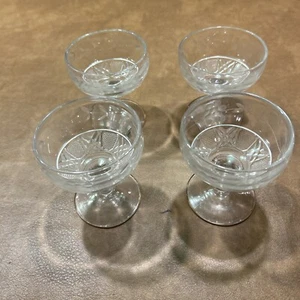 Set 4 bicchieri da cocktail vintage con incisione floreale champagne coupe - Foto 1 di 4