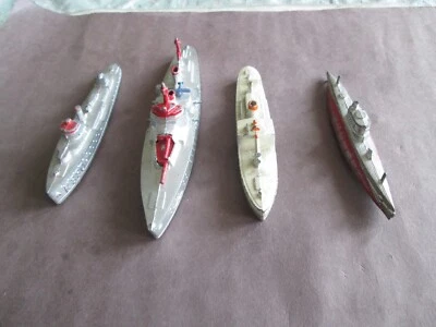 Flota de juguetes Tootsie (4 barcos) Foto 1 de 3