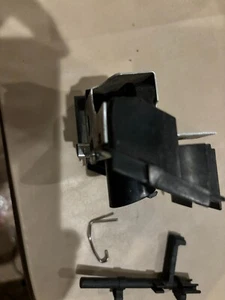 On/Off Switch choke lever with linkage and air filter housing from Stihl MS170 - Picture 1 of 4