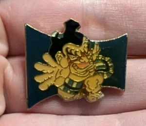 E. Honda Street Fighter Metal Pins Badge Capcom Vintage Pin - Picture 1 of 1