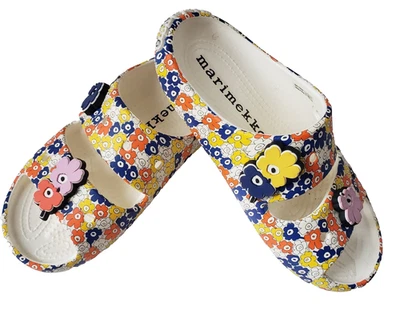 Crocs Marimekko 经典拖鞋男女通用凉鞋 4 件 Jibbitz M4/W6 花波西米亚 — 第 1/4 张图片