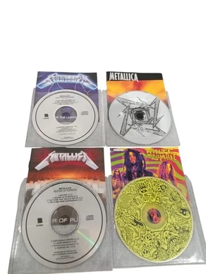 Lot of Metallica CDs and More. Foto 1 de 4