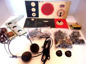 Kit laboratorio elettronico vintage Knight 100 in 1 con cuffia scatola manuale NON COSTRUITO - Foto 1 di 14