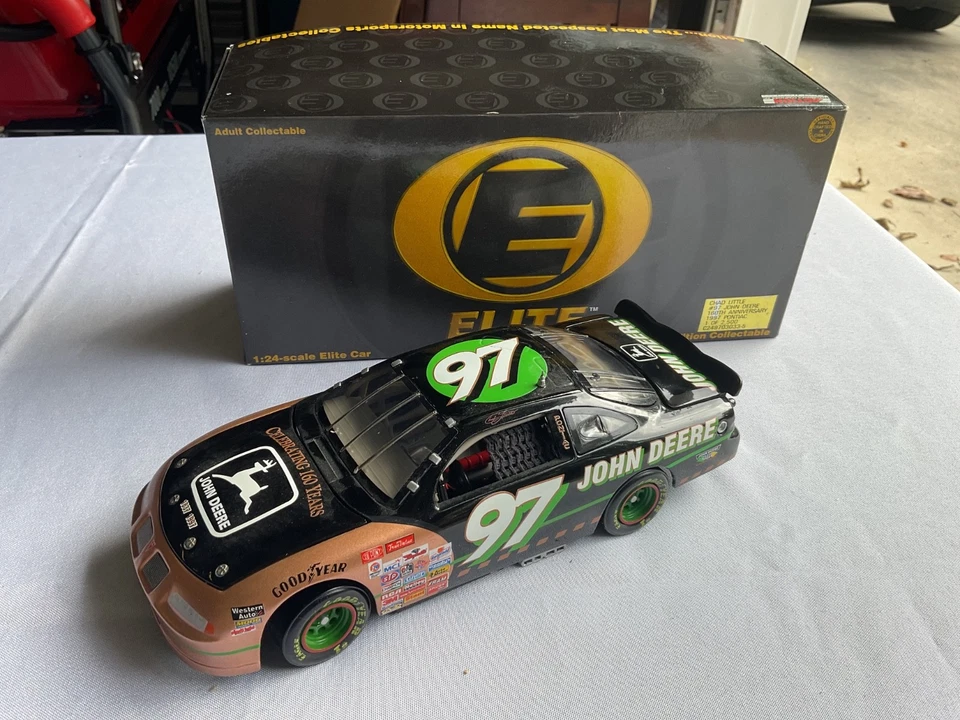 CHAD LITTLE 1997 JOHN DEERE AÑO 160. 1/24 ACTION ELITE DIECAST PONTIAC 1/2.500 Foto 1 de 1
