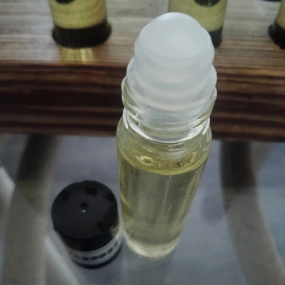 Aceite corporal para mujer J Lo  Foto 1 de 1