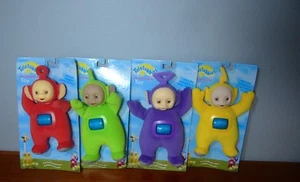 4 Teletubbies SPIN THE HOLOGRAM Po Dipsy LAA LAA Tinky Winky Plush Doll 1999 New - Picture 1 of 4
