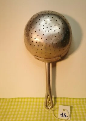 colino alluminio UTENSILE DA CUCINA VINTAGE (A14) passino anni 40/50 - Immagine 1 di 3