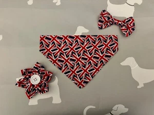 Bandana cane Union Jack - Collare a scorrimento, fiocchi, fiori, personalizzata - Foto 1 di 7