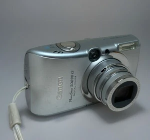 Canon PowerShot Digital ELPH SD890 IS  10 MP TESTED Clean With Accessories - Picture 1 of 11