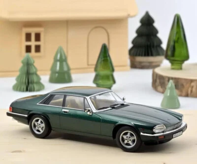 Norev - JAGUAR XJ-S 5.3 H.E. Coupé 1982 Vert métallisé réf. 182620 Neuf 1/18 - Photo 1/4