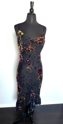 Vestido Betsey Johnson M veludo midi floral convidado de casamento coquetel - Imagem 1 de 4