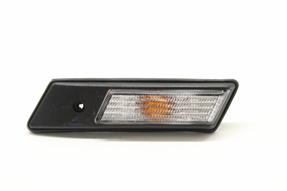 1995 宝马 525i 530i 540i 售后市场右侧标记灯原始设备制造商二手 — 第 1/4 张图片