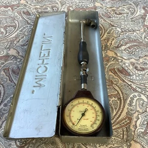 MICHELIN      Misuratore Pressione Gomme - Foto 1 di 3