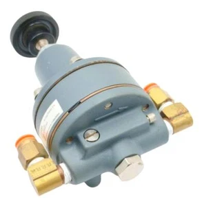 Siemens 40-100 Nullmatic Air Pressure Regulator 1/4" NPT 1.5-100 PSIG 180°F Max - Picture 1 of 2