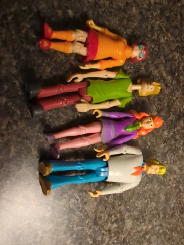 Vintage Scooby Doo Characters Cover