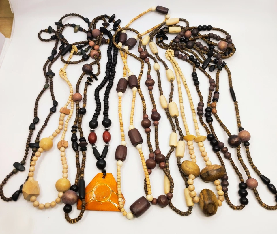 10 x Holzkette - Neu - Natur Farben / Kette Sammlung Konvolut Schmuck Auflösung  - Bild 1 von 4