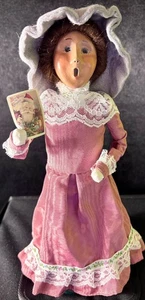 Byers Choice The Carolers Women Holding Santa Card #6 of 100 Signed & Dated 1996 - Picture 1 of 10