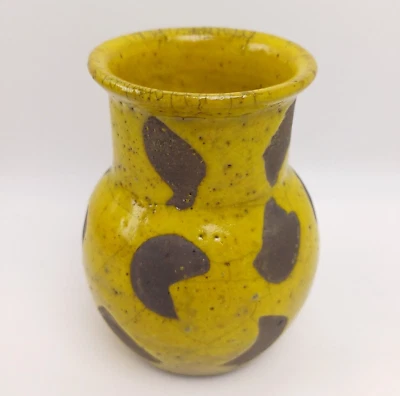 Attractive Studio Pottery Mustard Crackle Glazed Abstract Art Vase Signed RW - Image 1 of 4