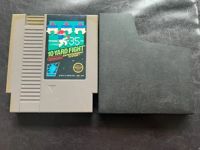 10-Yard Fight (NES, 1983 - Nintendo) Used, Tested & Works! Includes Dust Cover - Image 1 of 2