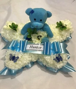Corona conmemorativa de oso de peluche tributo estrella funeral de seda artificial bebé hijo - Imagen 1 de 9