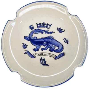 Vintage Dragon Handpainted CHENONCEAU Ashtray NVYRISCO et EXTINGUO Blue White - Picture 1 of 6