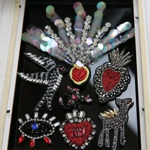 3D Handmade Beaded Patches Style Sew On Embroidery Cloth Applique Decoration2025 - Foto 1 di 17